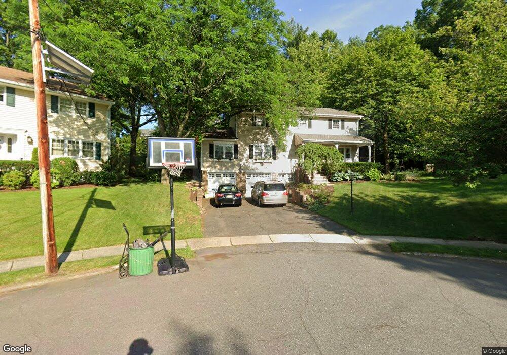 674 Westview Ct, River Edge, NJ 07661 - photo 1