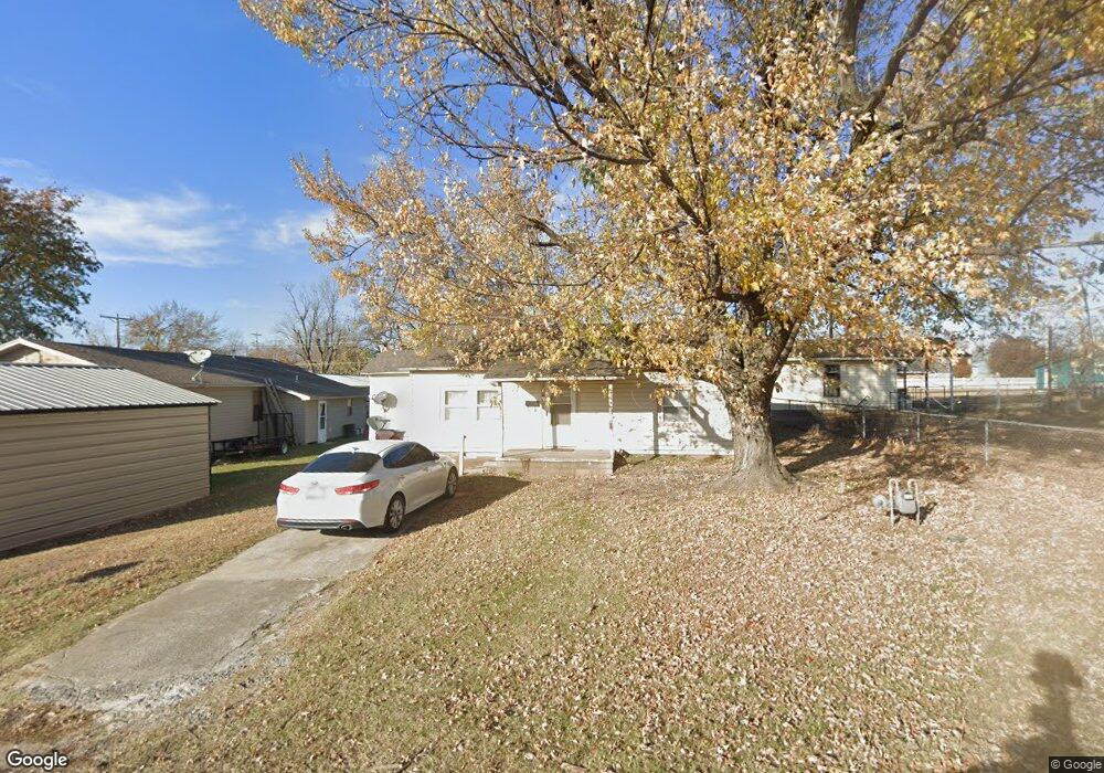 415 Jefferson Ave, Eufaula, OK 74432 - photo 1