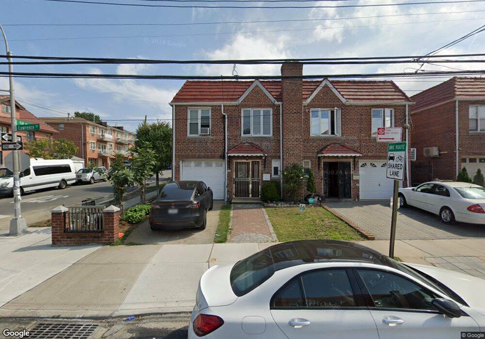 58-01 Lawrence St unit 2nd FL, Flushing, NY 11355 - photo 1