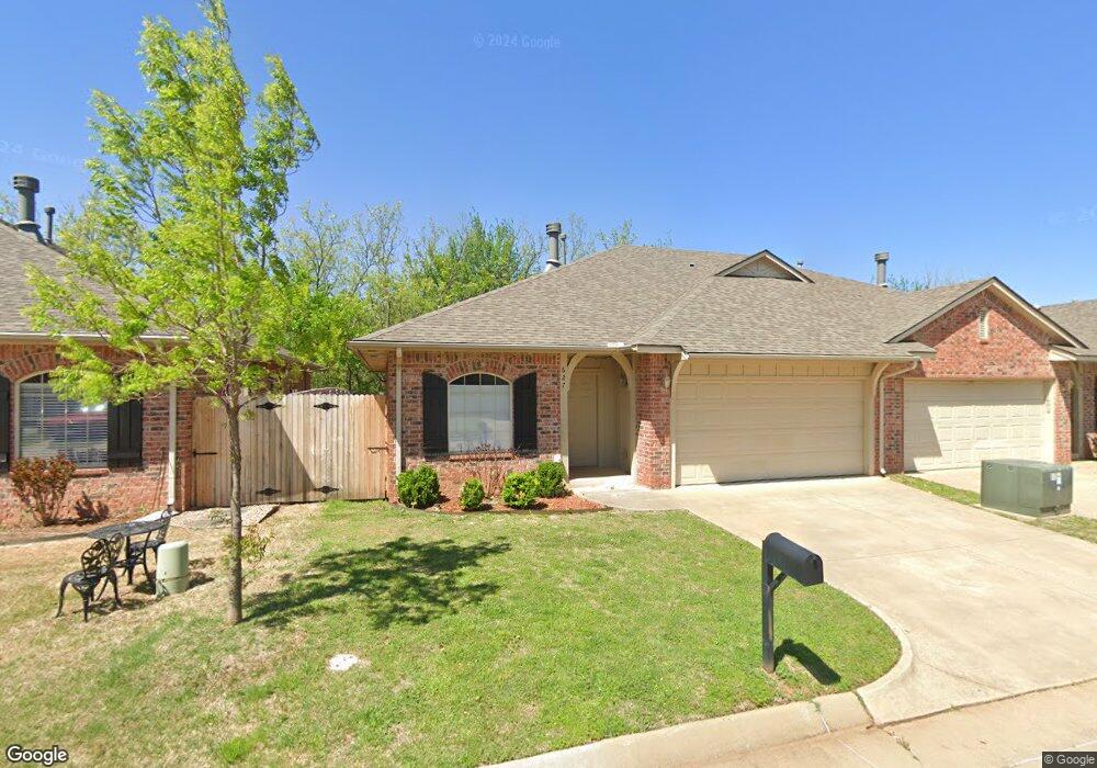 627 Sisken Ct, Edmond, OK 73003 - photo 1