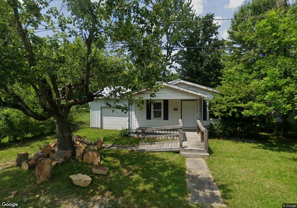 526 W Cross St, Austin, IN 47102 - photo 1