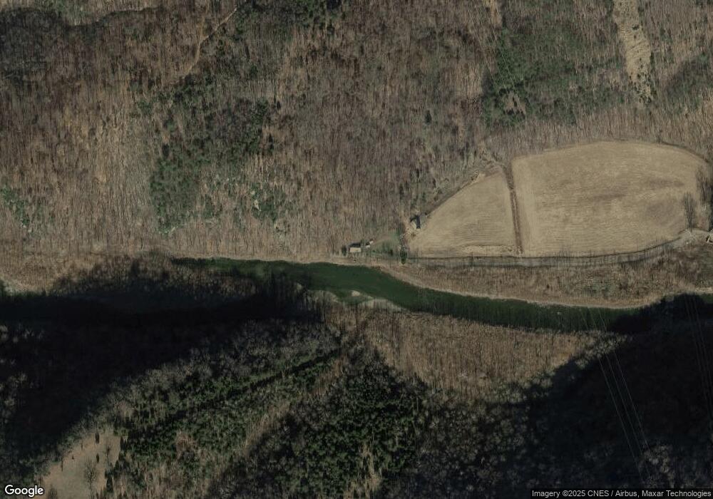 1566 Royal Glen Rd, Petersburg, WV 26847 - photo 1