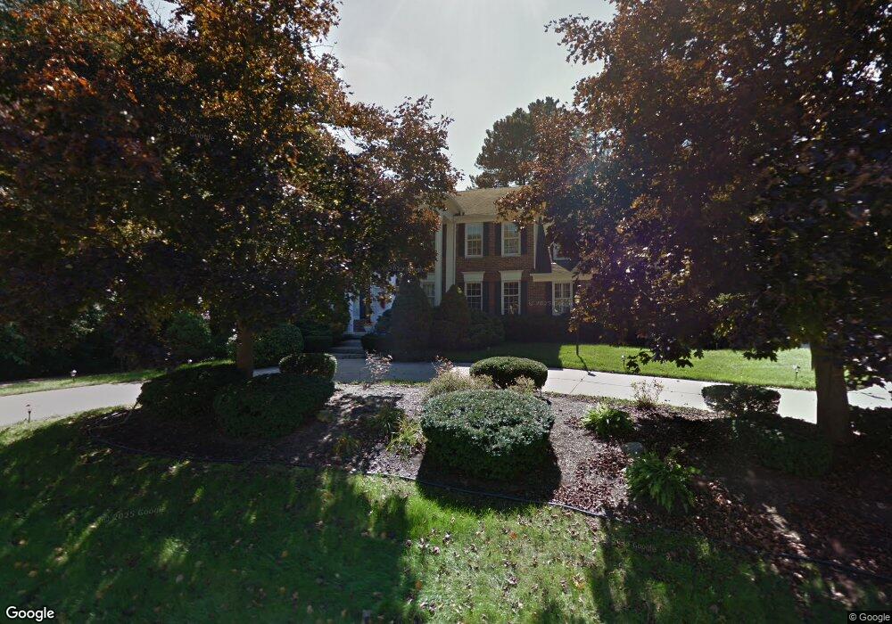 890 Hidden Pine Rd, Bloomfield Hills, MI 48304 - photo 1