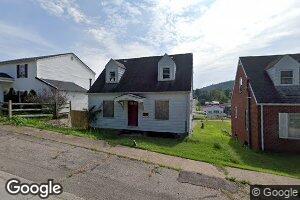 336 Mansion St, Hamlin, WV 25523