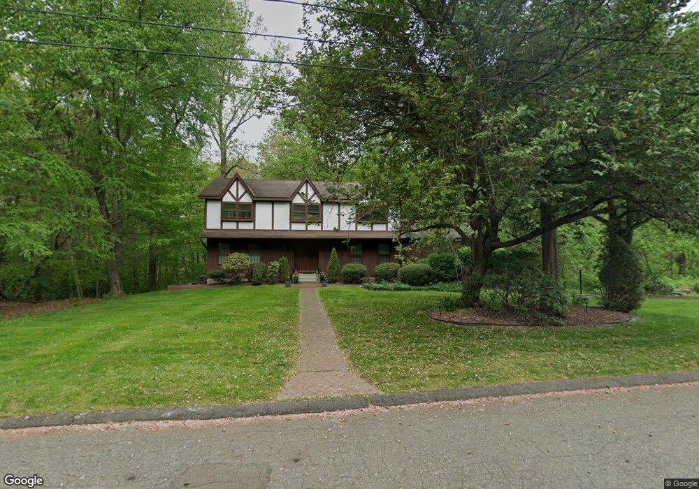 15 Red Maple Ln, Trumbull, CT 06611 - photo 1