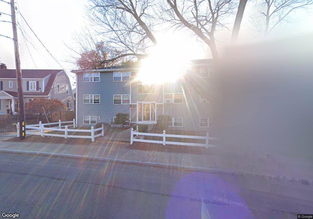 179 Franklin St unit 1,179, Stoneham, MA 02180 - photo 1