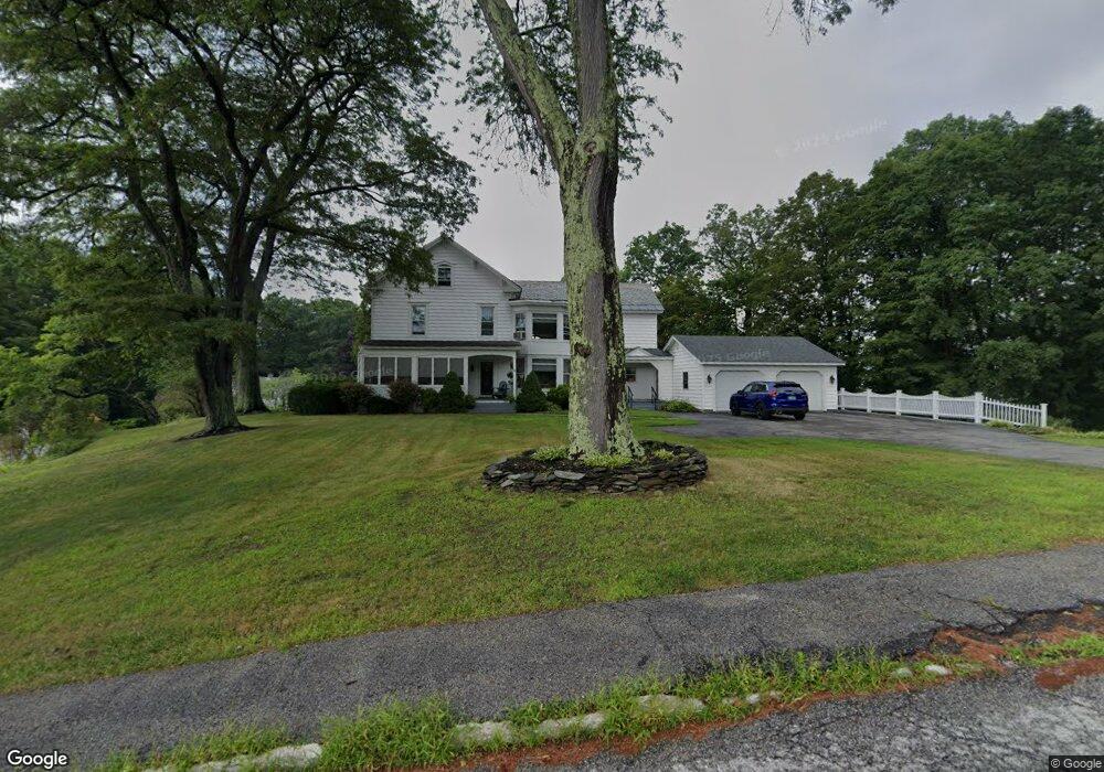 4 Ormsbee Ave, Proctor, VT 05765 - photo 1