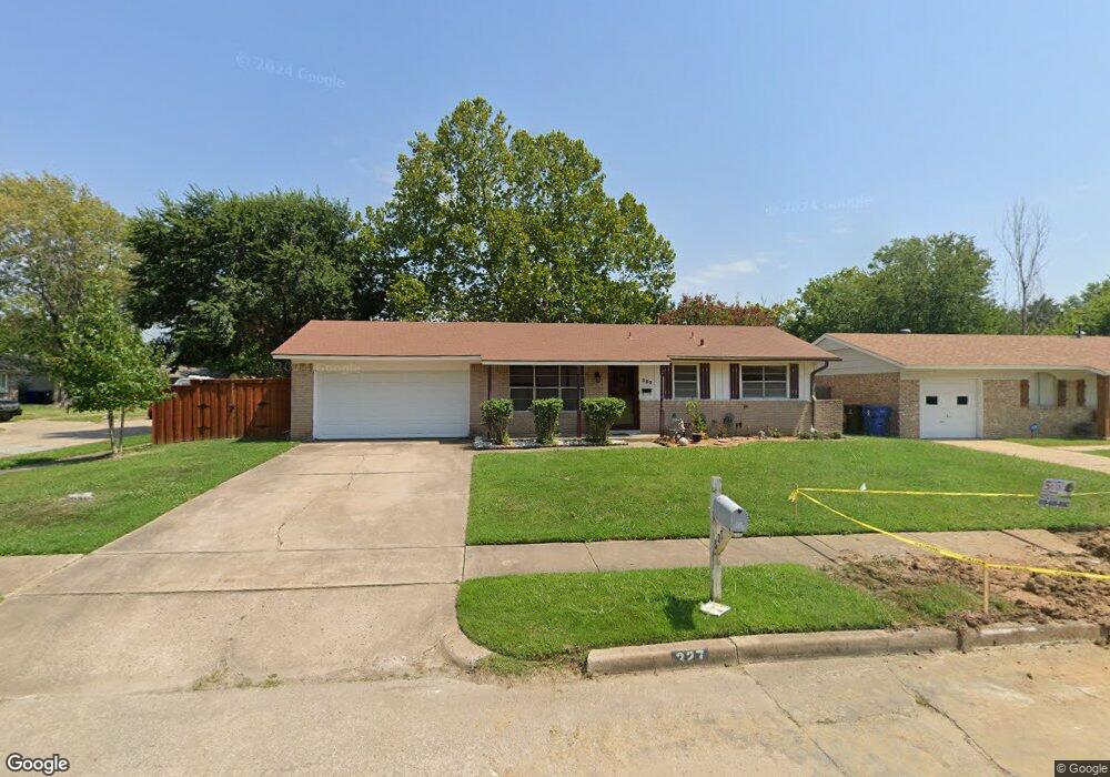 327 S Hickory Place, Broken Arrow, OK 74012 - photo 1