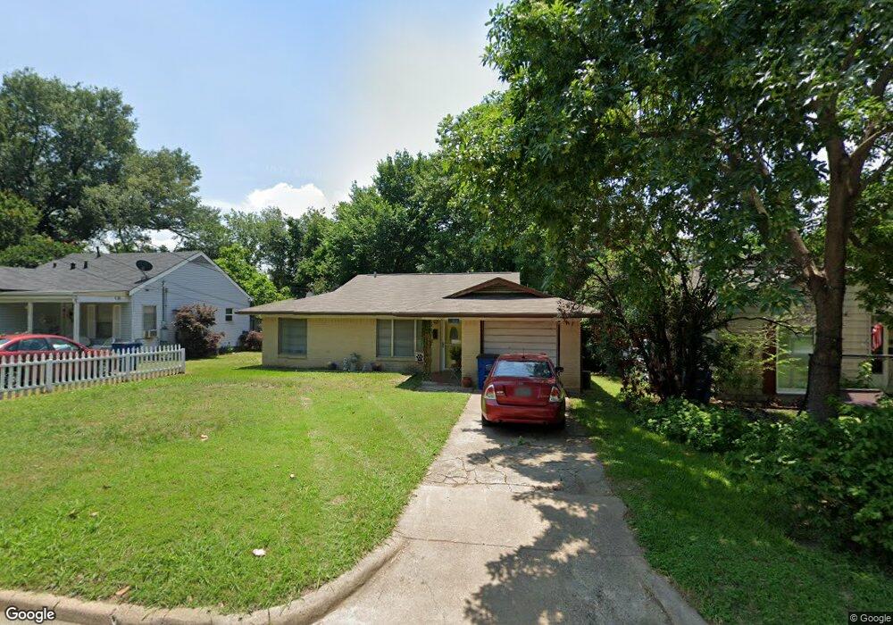 1703 N Clay St, Ennis, TX 75119 - photo 1