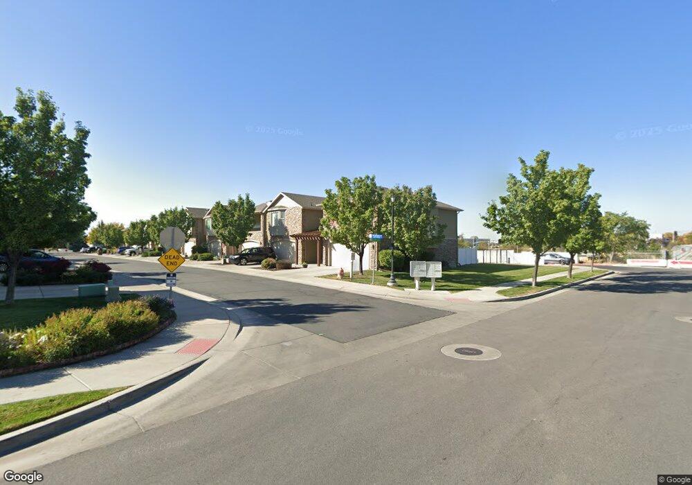 291 E Twin Bridges Ln, Midvale, UT 84047 - photo 1