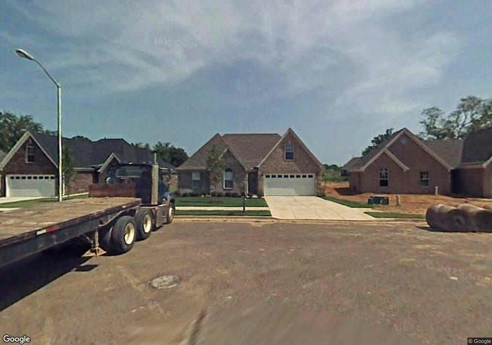 9792 Crape Myrtle Dr W, Olive Branch, MS 38654 - photo 1