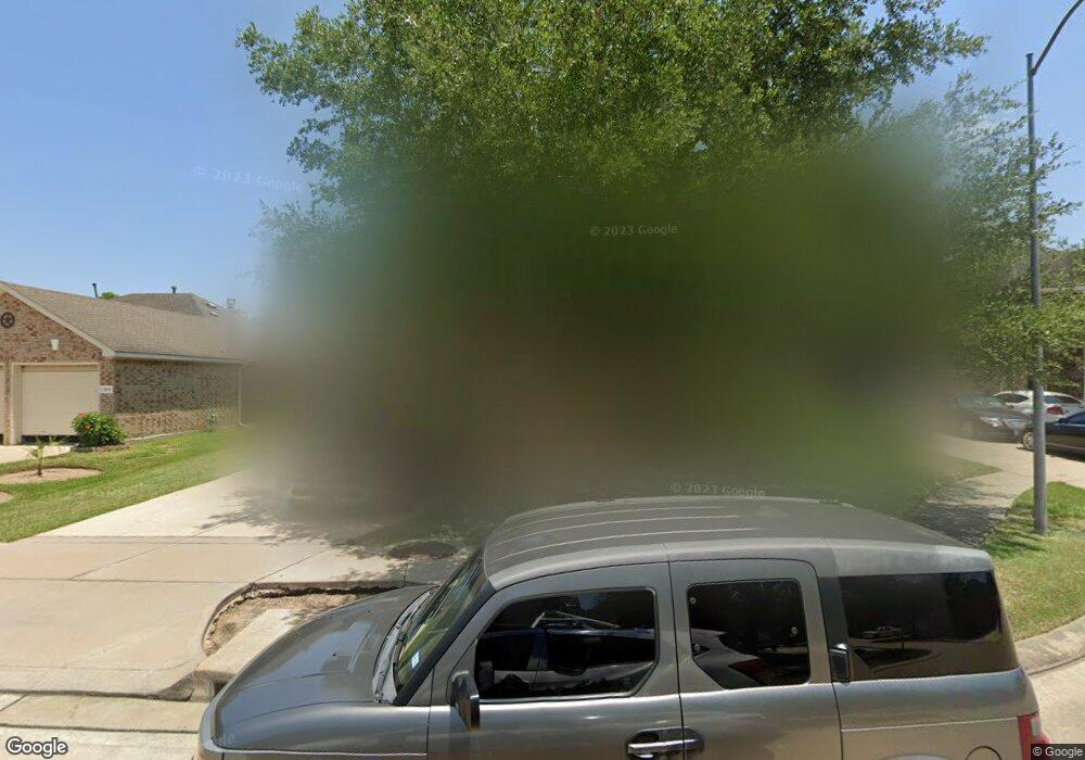 2821 Lost Maples Dr, Pearland, TX 77584 - photo 1