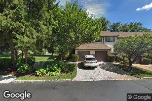 2 Hampton Ct, Township of Washington, NJ 07676