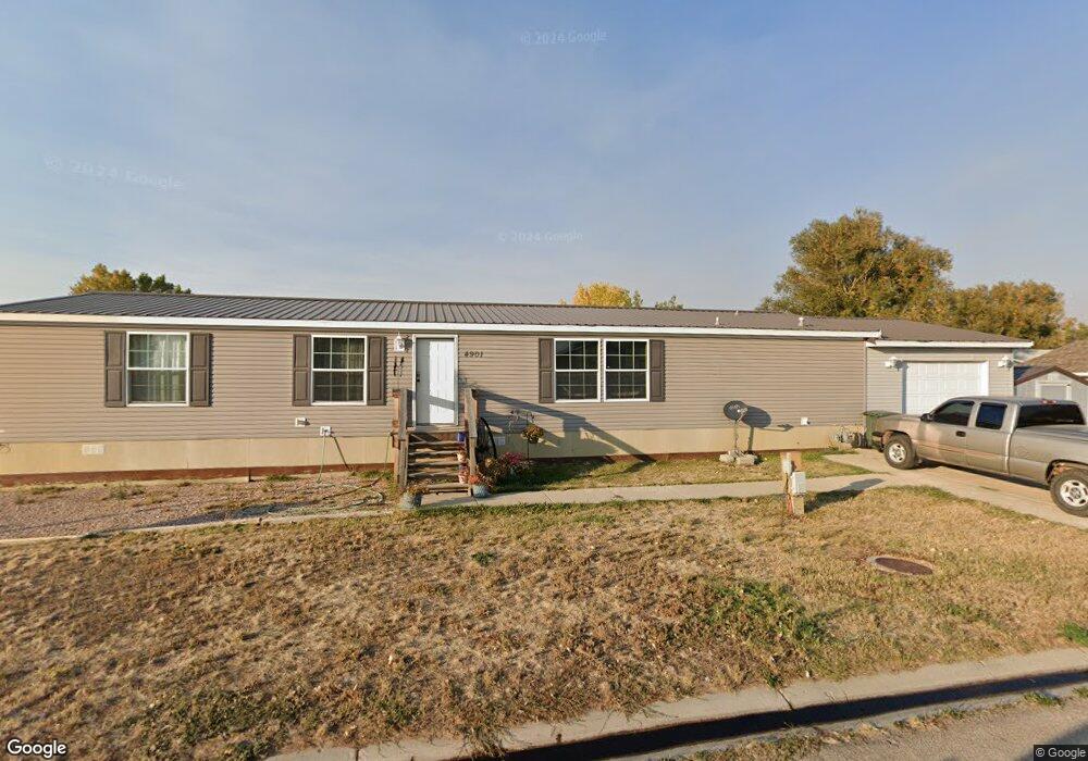 4901 Darrell St, Gillette, WY 82718 - photo 1
