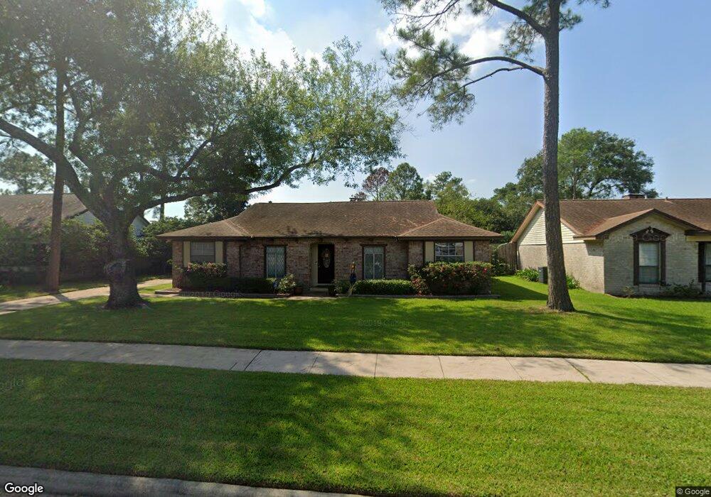 346 W Castle Harbour Dr, Friendswood, TX 77546 - photo 1