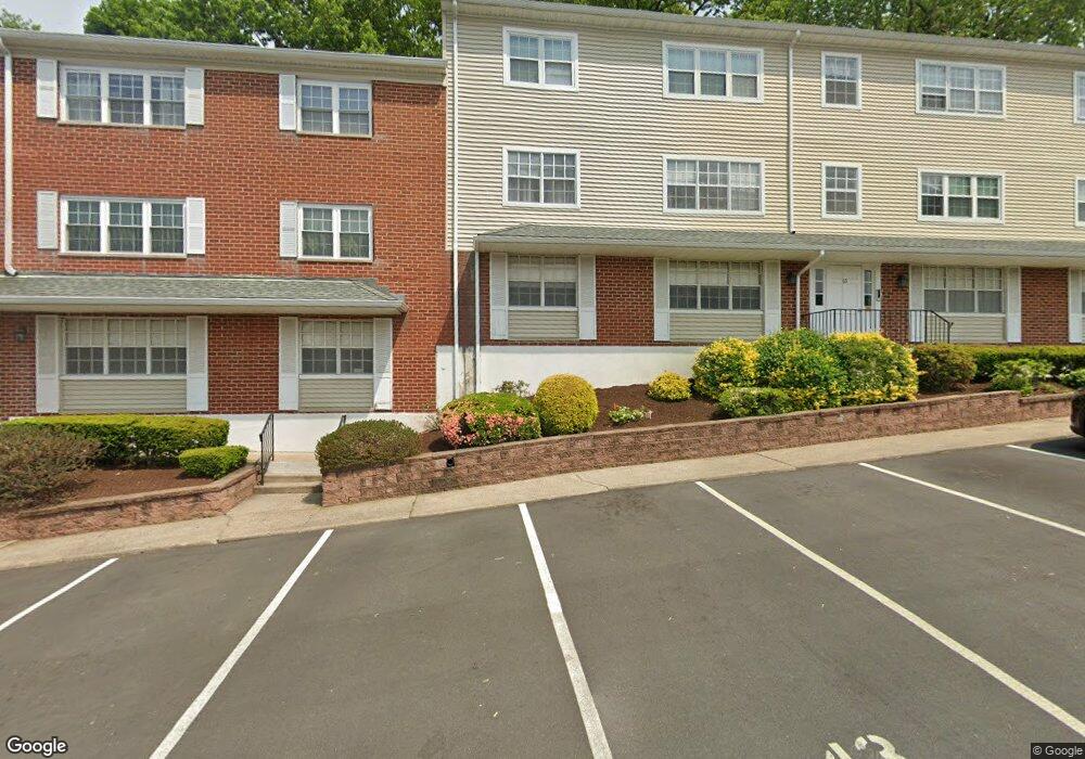 50 Greenhouse Rd unit 58A, Bridgeport, CT 06606 - photo 1