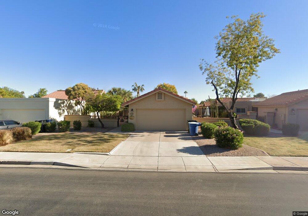 1379 N Carriage Ln, Chandler, AZ 85224 - photo 1