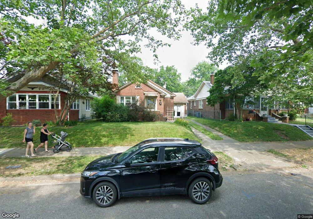 230 S 22nd St, Terre Haute, IN 47803 - photo 1