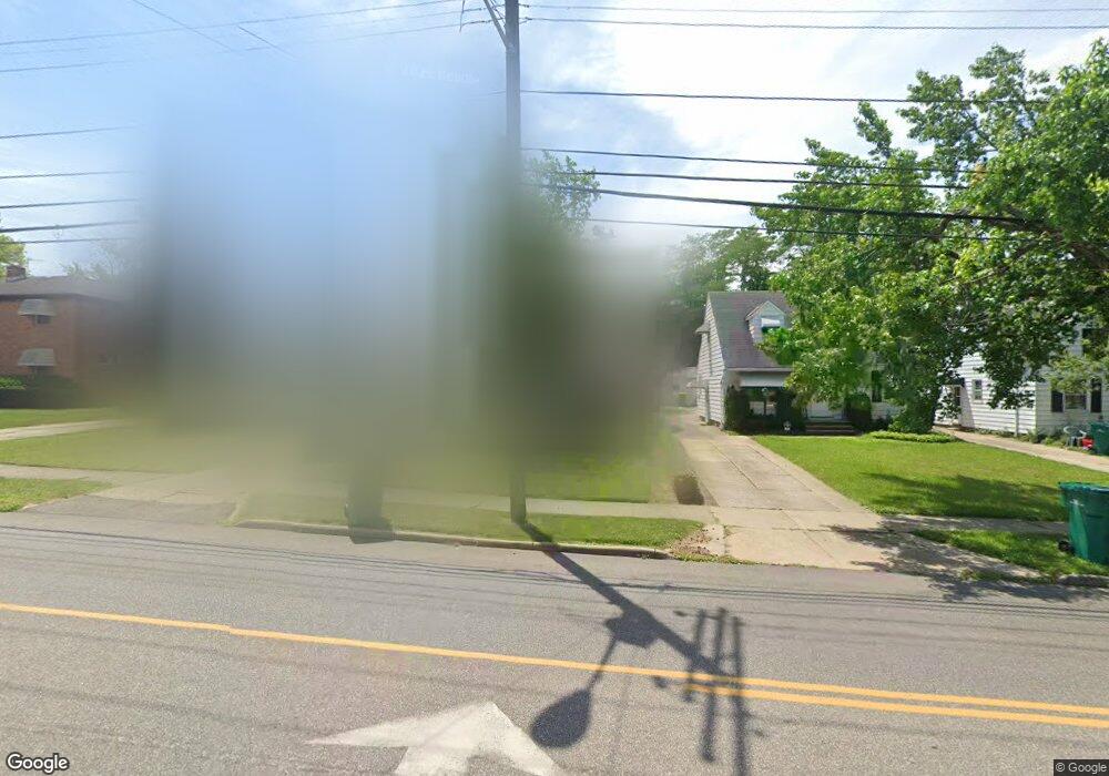 18420 Libby Rd, Maple Heights, OH 44137 - photo 1