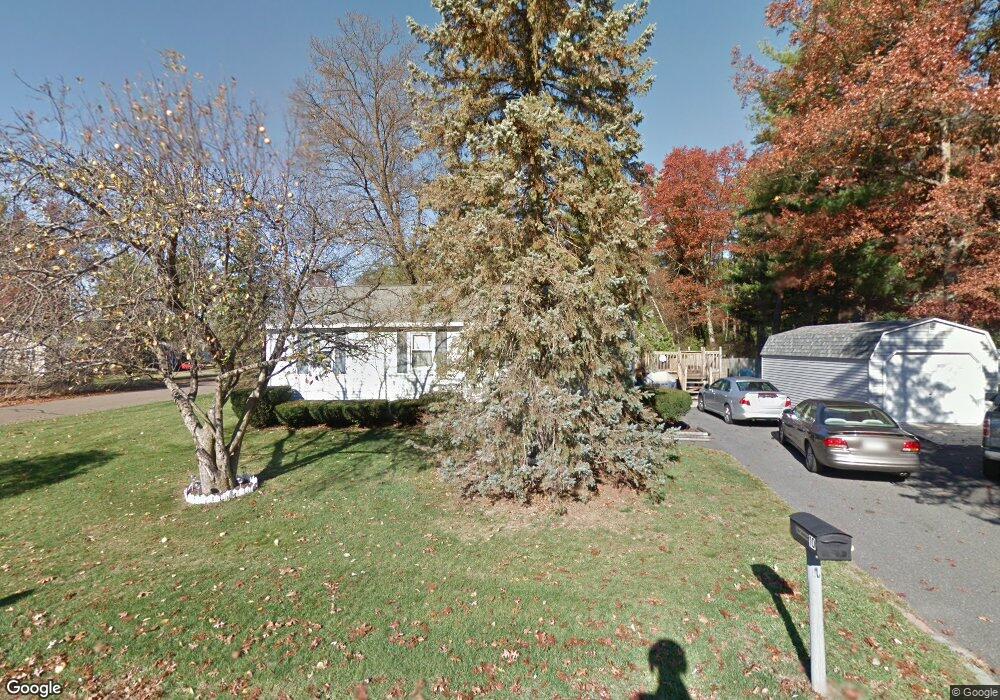 10 Zabek Dr, Easthampton, MA 01027 - photo 1