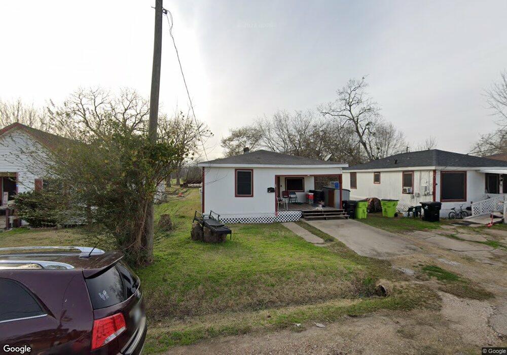 608 Brazos St, Rosenberg, TX 77471 - photo 1