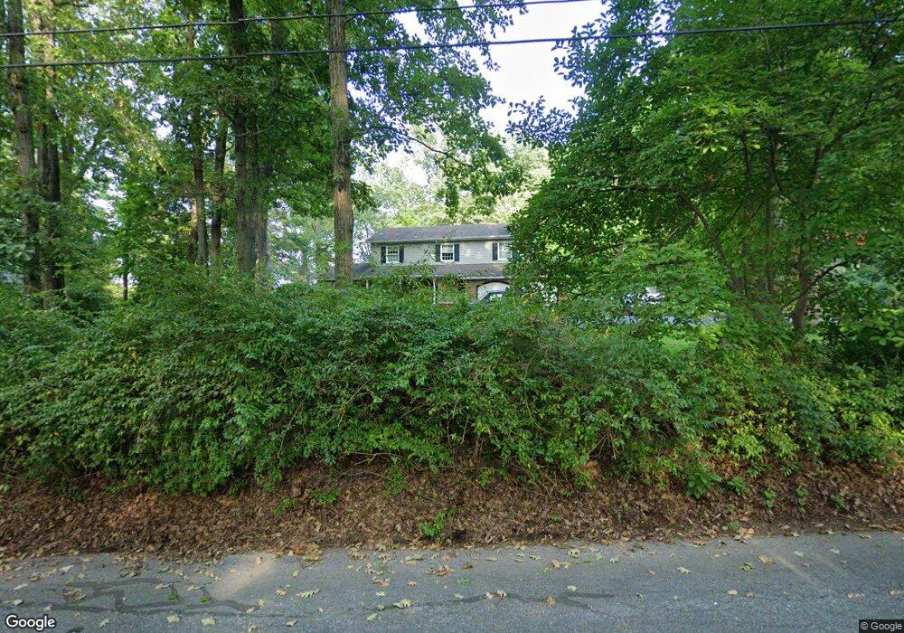 5654 Sherwood Dr, Easton, PA 18040 - photo 1