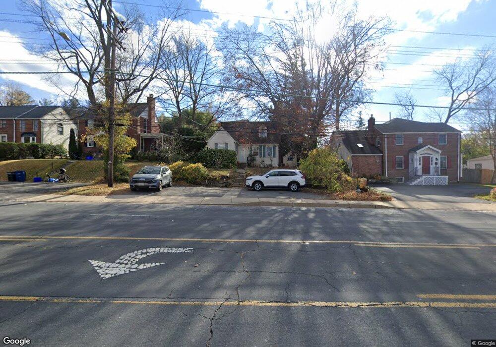 4408 Jones Bridge Rd, Bethesda, MD 20814 - photo 1