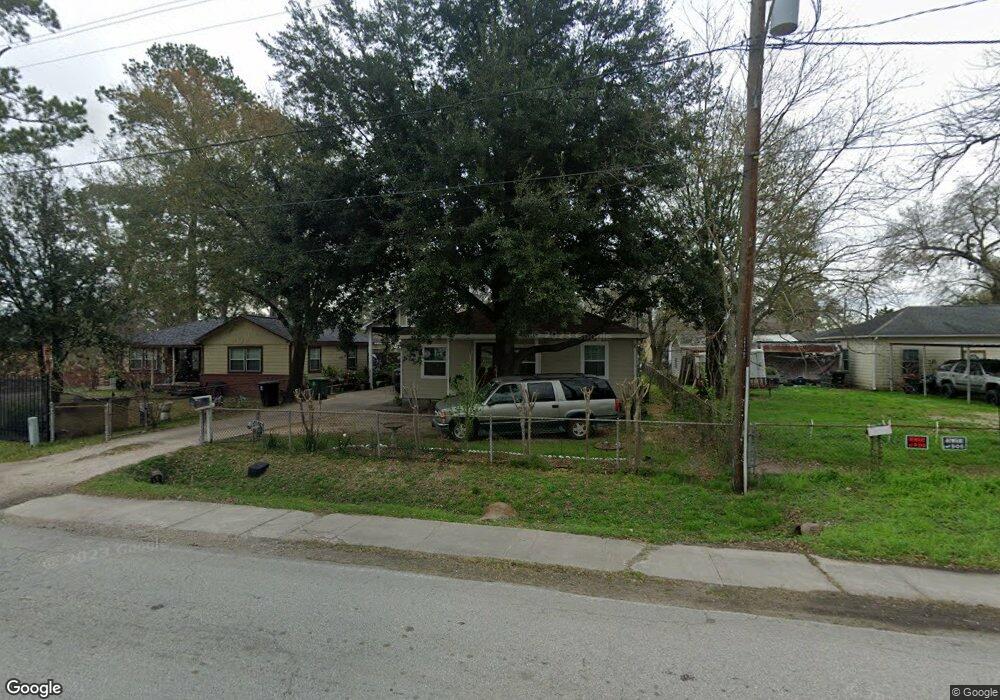 10214 Mcgallion Rd, Houston, TX 77076 - photo 1