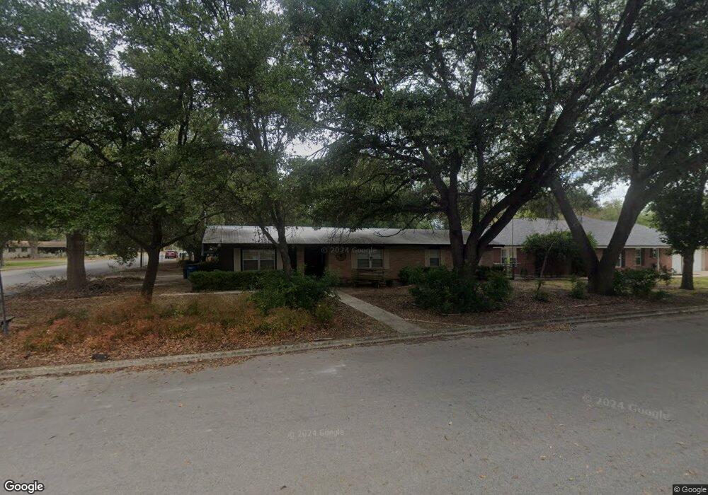 740 Fair Ln, New Braunfels, TX 78130 - photo 1