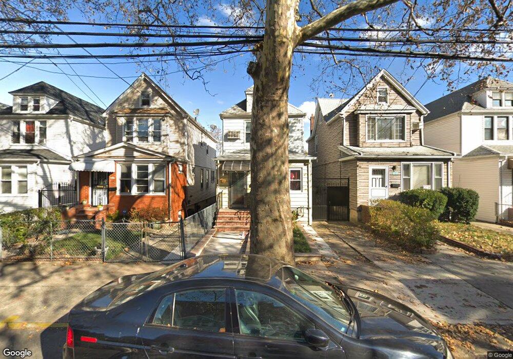 6261 Austin St, Rego Park, NY 11374 - photo 1