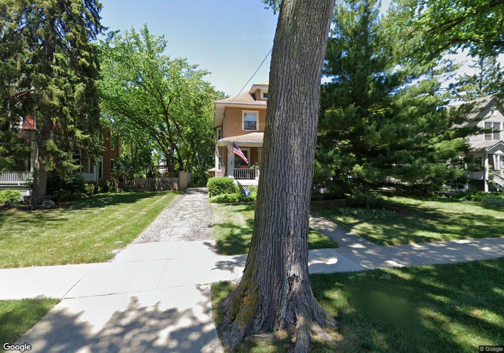 203 E Schiller St, Elmhurst, IL 60126 - photo 1