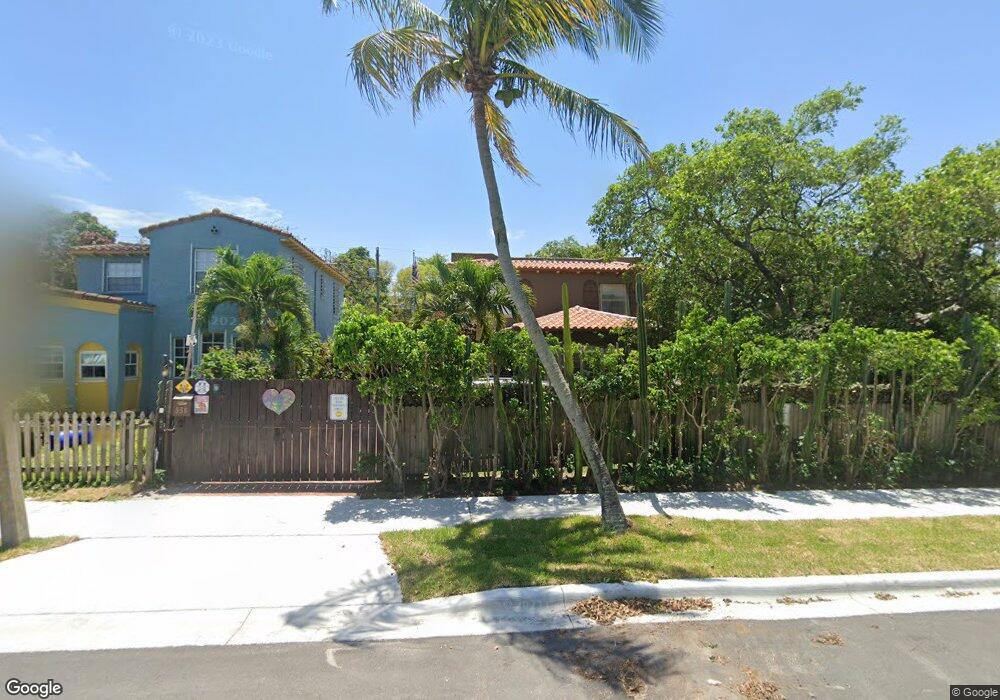 956 32nd St, West Palm Beach, FL 33407 - photo 1