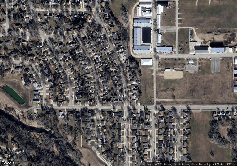 808 17th St SW, Austin, MN 55912 - photo 1