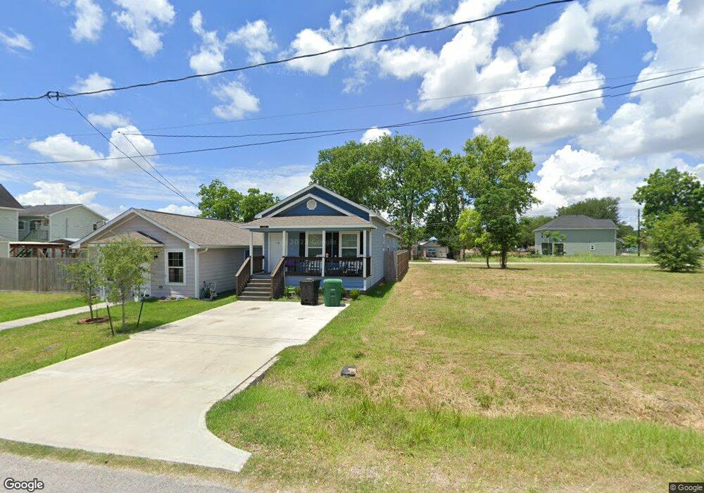 8005 Dyer St, Houston, TX 77088 - photo 1