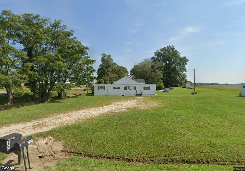 200 E Circle St, Newton Grove, NC 28366 - photo 1