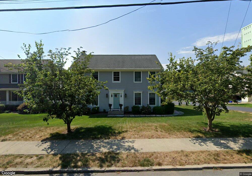 1885 Mill Plain Rd, Fairfield, CT 06824 - photo 1