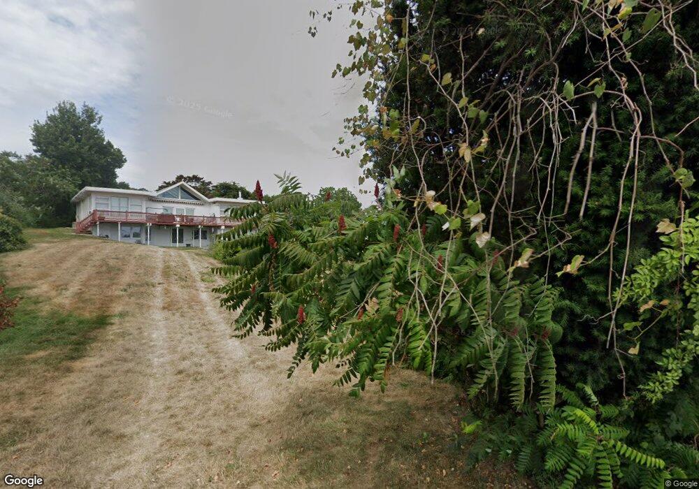 14 Spring St, Narragansett, RI 02882 - photo 1