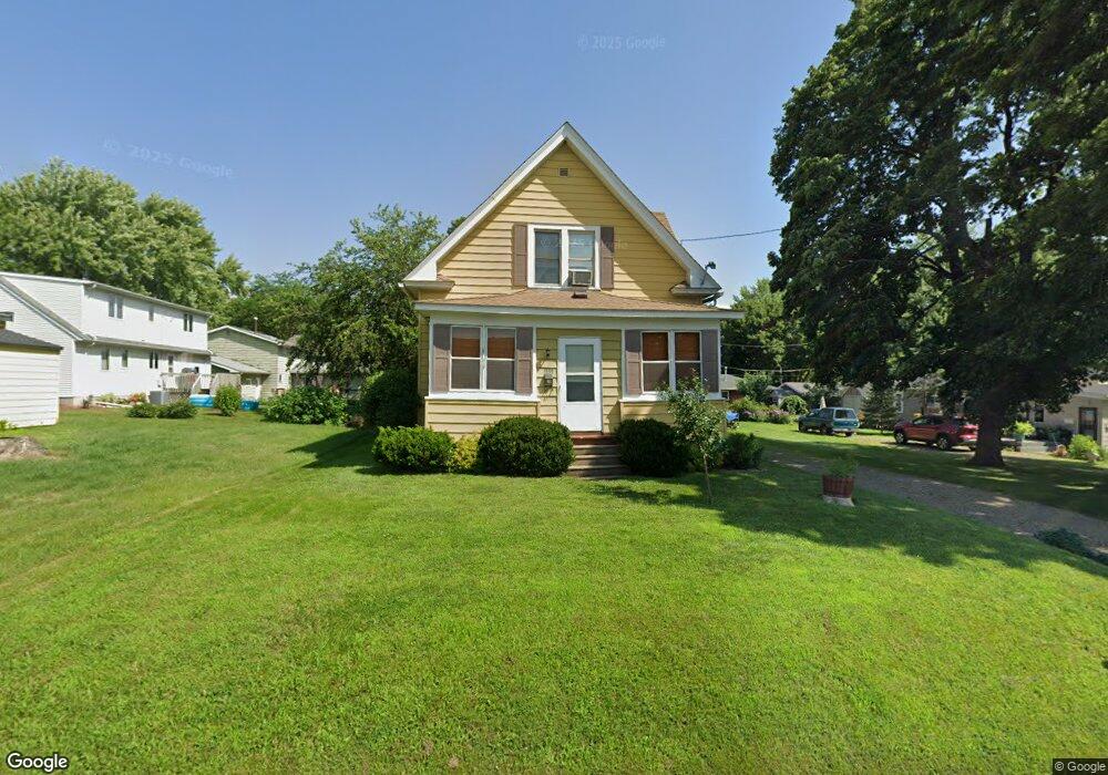 1409 E Hawthorne St, Albert Lea, MN 56007 - photo 1