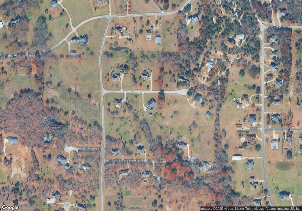 110 Branding Iron Ct, Azle, TX 76020 - photo 1