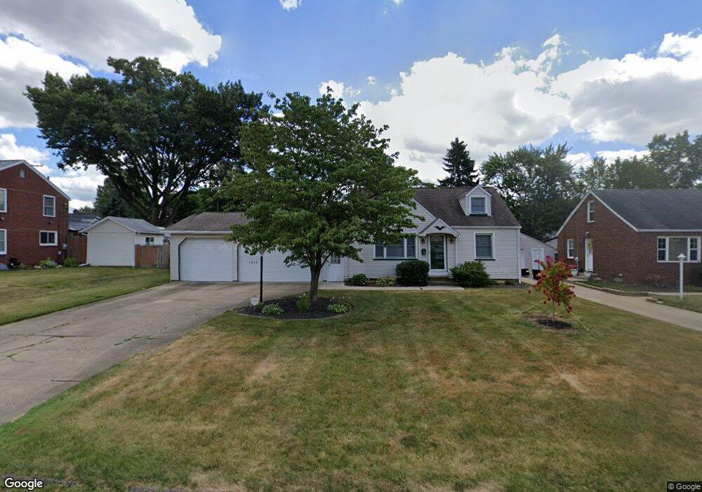 1010 Spangler Rd NE, Canton, OH 44714 - photo 1