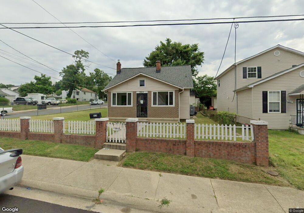 313 Cedarleaf Ave, Capitol Heights, MD 20743 - photo 1