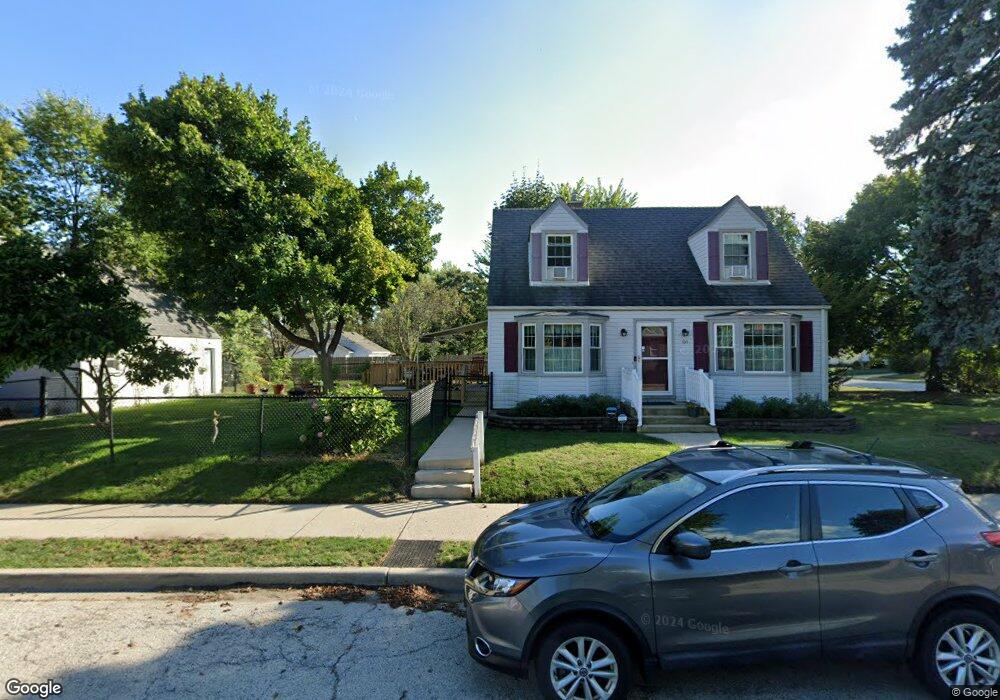 135 N Sumac Ave, Waukegan, IL 60085 - photo 1