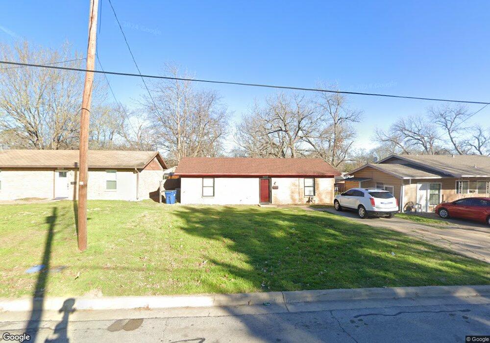 1526 W 6th Ave, Corsicana, TX 75110 - photo 1