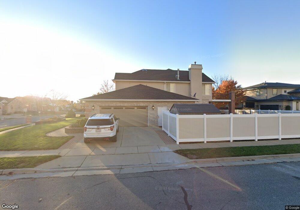 88 W 550 S, Centerville, UT 84014 - photo 1