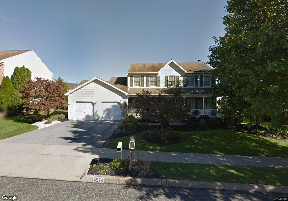 4574 Hoffman Dr, Whitehall, PA 18052 - photo 1