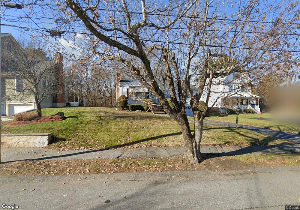 215 Wollaston Ave, Arlington, MA 02476 - photo 1