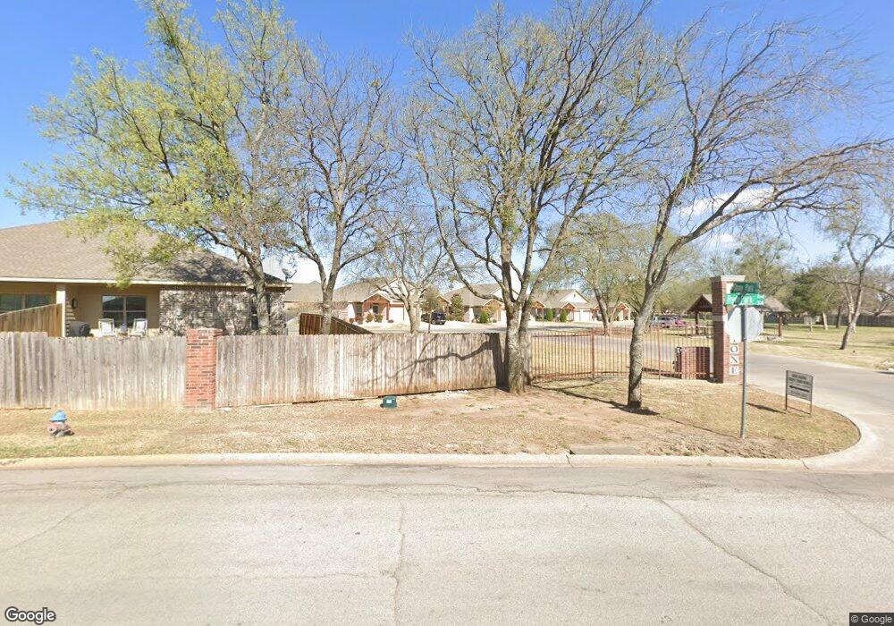 303 Shade Tree Ln, Cleburne, TX 76033 - photo 1