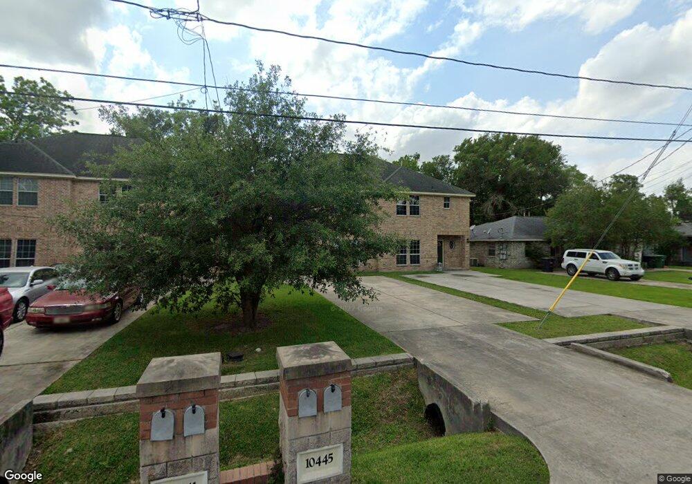 10445 Wicklowe St unit B, Houston, TX 77016 - photo 1