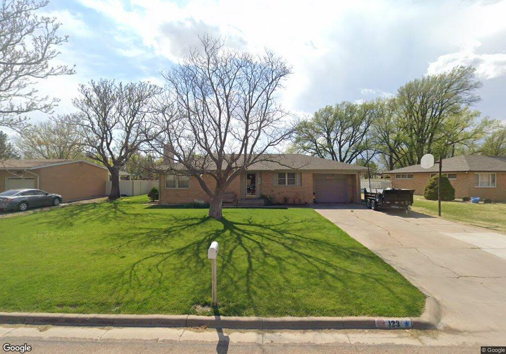 123 N Jackson St, Hugoton, KS 67951 - photo 1