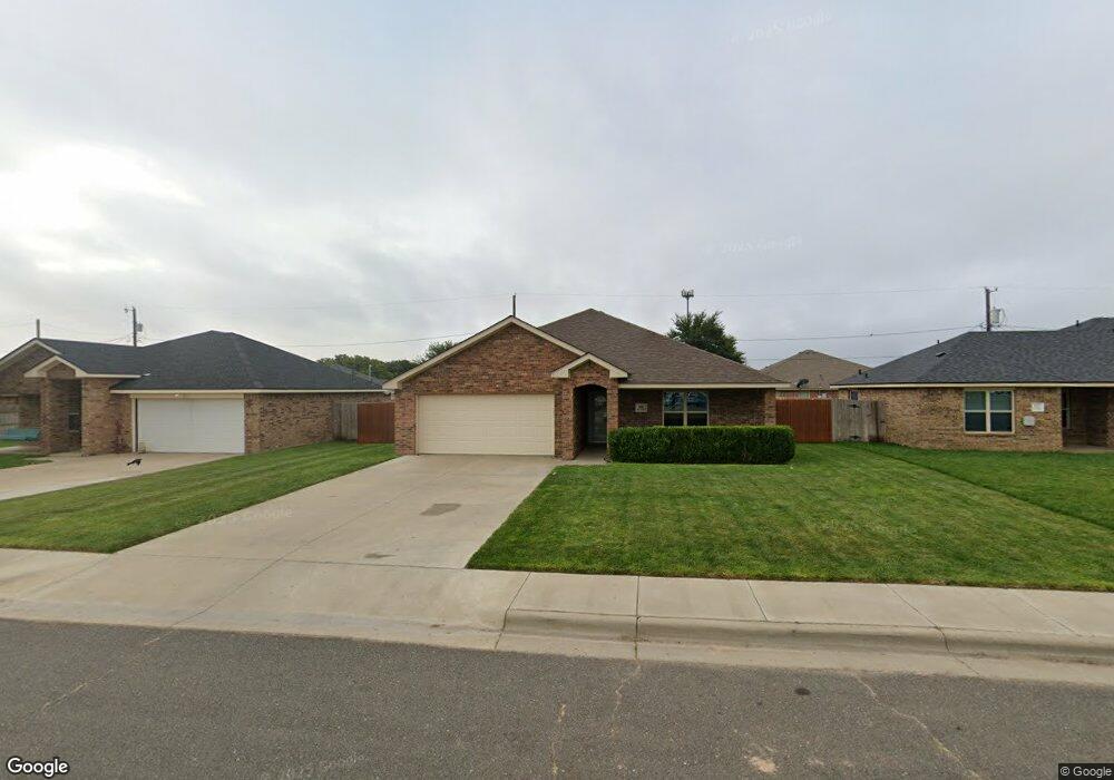 816 Braden, Dumas, TX 79029 - photo 1